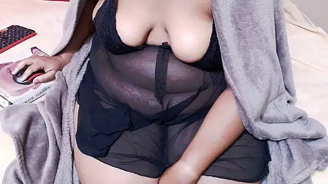 Snapshot of CURVYCIOUSE24 chatting on May 22, 2026, 9:04 am CURVYCIOUSE24 online show from May 22, 2026, 9:04 am