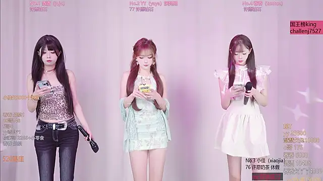 Snapshot of Lris-Girls chatting on May 27, 2026, 7:27 am Lris-Girls online show from May 27, 2026, 7:27 am