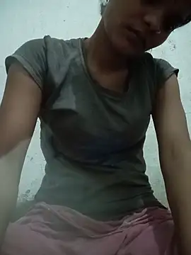Student garl 1 online show from May 26, 2026, 11:12 pm