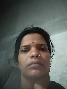 Student garl 1 online show from May 29, 2026, 11:03 pm