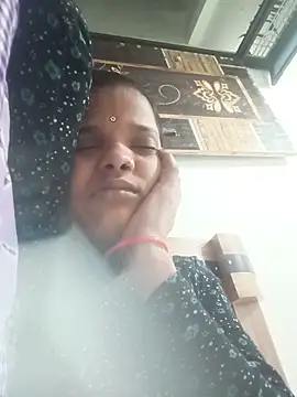 Student garl 1 online show from May 30, 2026, 11:46 pm