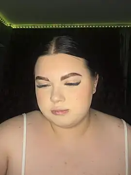 ElyBabyX online show from May 27, 2026, 12:07 am