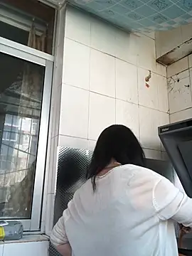 nidejiejie online show from May 5, 2026, 4:42 am