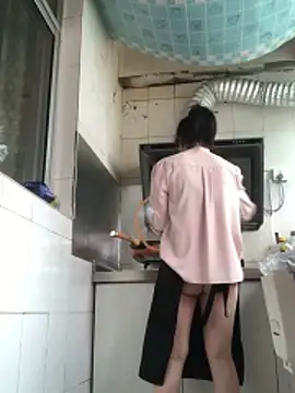 nidejiejie online show from May 26, 2026, 3:57 am