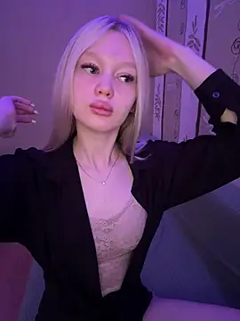 Snapshot of Velvet_Doll_ chatting on May 7, 2026, 6:41 am Velvet Doll online show from May 7, 2026, 6:41 am