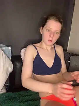 Snapshot of Tatum-Bear chatting on May 28, 2026, 9:45 pm Tatum-Bear online show from May 28, 2026, 9:45 pm