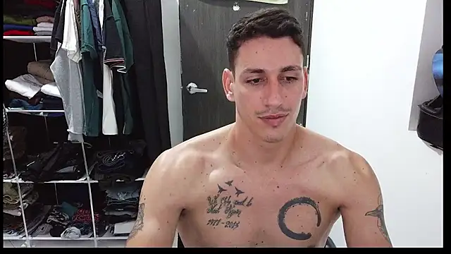 Snapshot of RaulRico chatting on May 12, 2026, 3:09 pm RaulRico online show from May 12, 2026, 3:09 pm