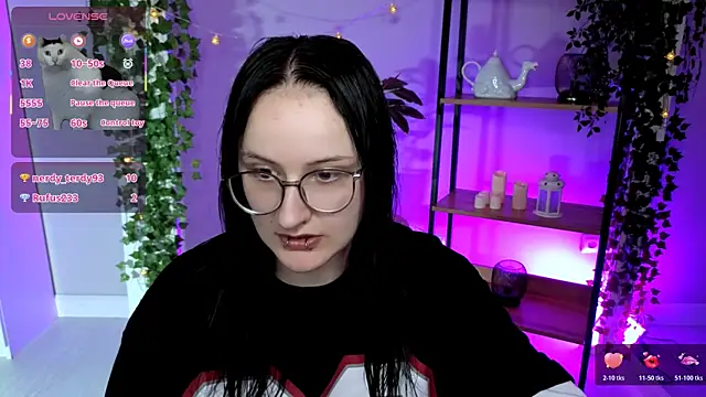 Snapshot of Ame_xCore chatting on May 12, 2026, 9:56 pm Ame xCore online show from May 12, 2026, 9:56 pm