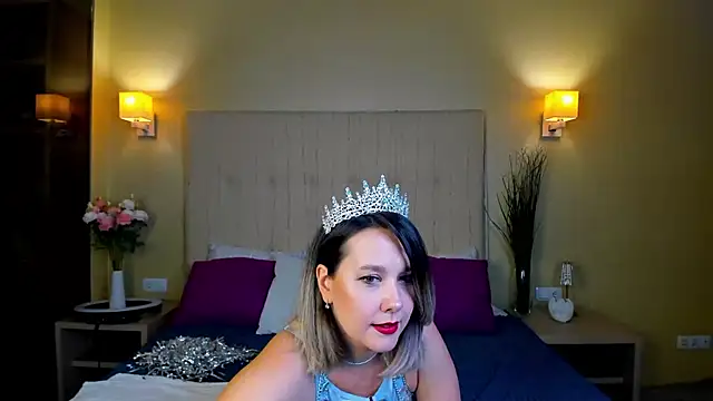 Nikki Mi1k online show from July 13, 2026, 5:27 pm