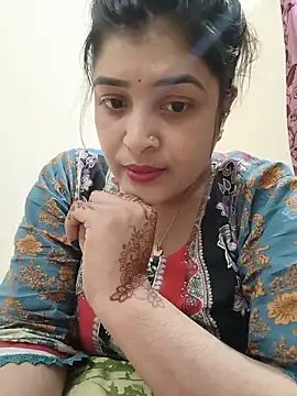 Joya-02 online show from May 9, 2026, 8:58 pm