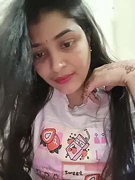 Joya-02 online show from May 11, 2026, 6:16 pm