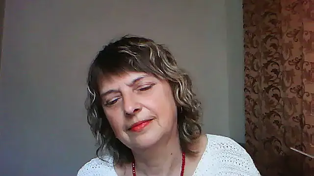 ElizabethGorden online show from May 6, 2026, 1:38 pm