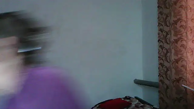 ElizabethGorden online show from May 12, 2026, 12:57 pm
