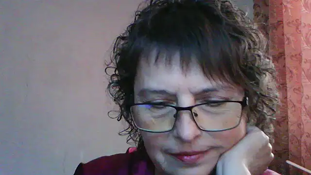 ElizabethGorden online show from May 24, 2026, 3:33 am