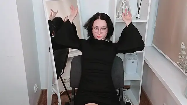 Snapshot of ColleenCabe chatting on May 15, 2026, 4:58 pm ColleenCabe online show from May 15, 2026, 4:58 pm