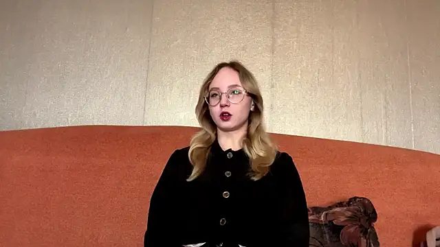 MableBelnap online show from June 3, 2026, 1:46 pm