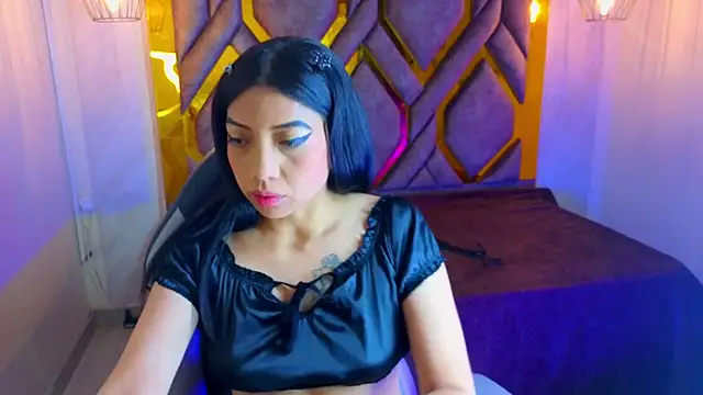 Snapshot of Ey_Im_simone_ chatting on May 11, 2026, 12:11 pm Ey Im simone online show from May 11, 2026, 12:11 pm