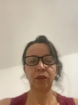 Snapshot of Soy_Camila8 chatting on May 20, 2026, 12:28 am Soy Camila8 online show from May 20, 2026, 12:28 am