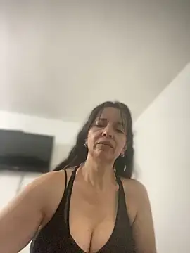 Snapshot of Soy_Camila8 chatting on May 31, 2026, 10:22 am Soy Camila8 online show from May 31, 2026, 10:22 am