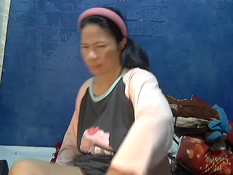 hotchilimom online show from October 20, 2025, 12:44 am