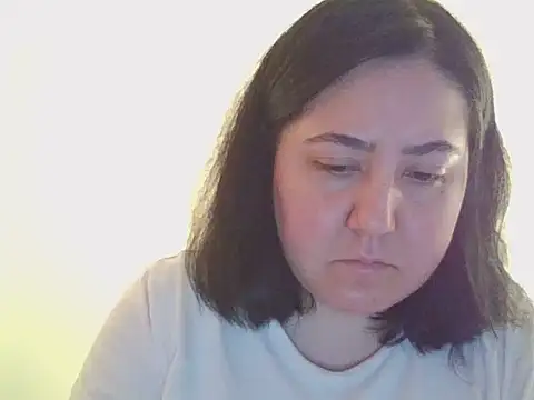 Snapshot of IsabellaJacobs chatting on May 19, 2026, 4:35 pm IsabellaJacobs online show from May 19, 2026, 4:35 pm