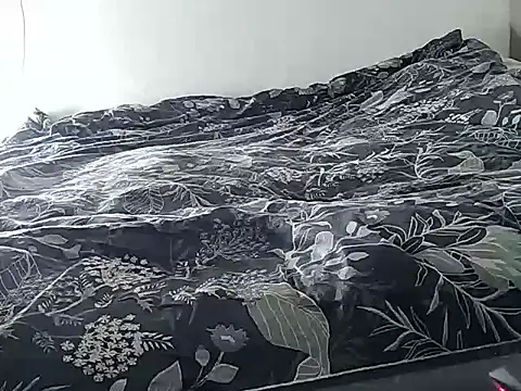 Carlyfr online show from November 27, 2025, 8:11 pm