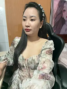 Bella439 online show from May 16, 2026, 3:11 pm