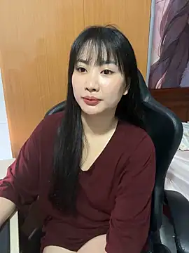 Bella439 online show from May 17, 2026, 3:15 am