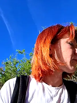 Snapshot of PoppyBoop chatting on May 23, 2026, 6:18 am PoppyBoop online show from May 23, 2026, 6:18 am