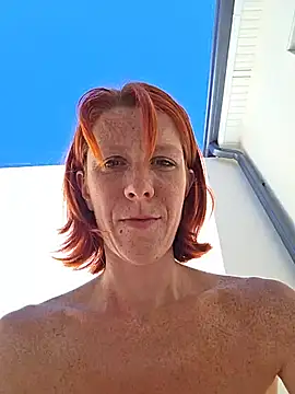 Snapshot of PoppyBoop chatting on July 4, 2026, 3:07 pm PoppyBoop online show from July 4, 2026, 3:07 pm
