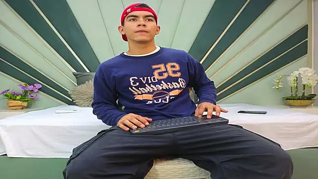 Sebastian Vega online show from May 9, 2026, 11:10 pm