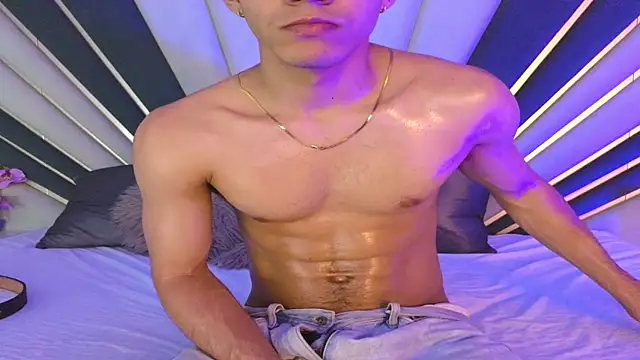 Sebastian Vega online show from May 27, 2026, 11:24 pm