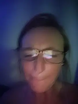 Snapshot of Queenle91 chatting on May 24, 2026, 1:49 pm Queenle91 online show from May 24, 2026, 1:49 pm