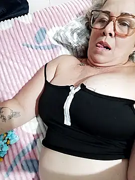 chanelsexx online show from May 22, 2026, 3:35 am