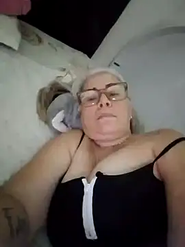 chanelsexx online show from July 12, 2026, 6:32 pm
