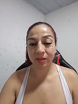 Snapshot of Tumilf chatting on May 16, 2026, 8:07 pm Tumilf online show from May 16, 2026, 8:07 pm