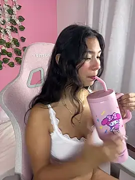 melody flowers18 online show from May 11, 2026, 2:50 am