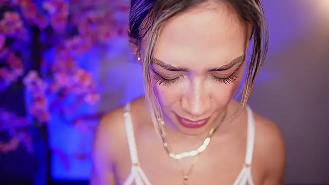 R4-V3N online show from January 4, 2025, 8:06 am