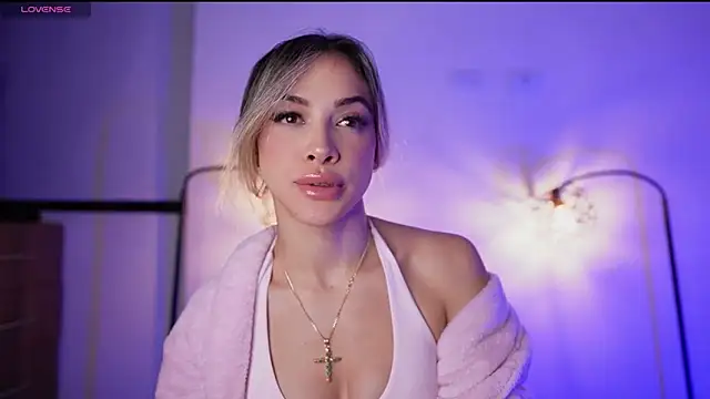 Snapshot of R4-V3N chatting on January 24, 2025, 4:59 am R4-V3N online show from January 24, 2025, 4:59 am