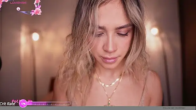 Snapshot of R4-V3N chatting on March 4, 2025, 4:38 am R4-V3N online show from March 4, 2025, 4:38 am