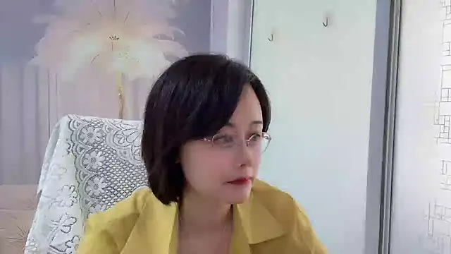 Naomi Z online show from May 21, 2026, 12:06 am