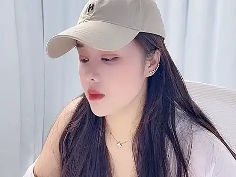 Snapshot of Qingqing19 chatting on May 26, 2026, 2:29 am Qingqing19 online show from May 26, 2026, 2:29 am