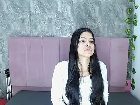 Snapshot of Alysrous_Mar chatting on May 5, 2026, 3:31 pm Alysrous Mar online show from May 5, 2026, 3:31 pm