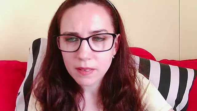 EmilyHotAngel online show from July 14, 2026, 1:17 pm