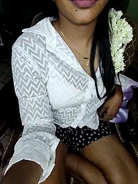 Snapshot of Tamil__Thara003 chatting on May 31, 2026, 11:39 am Tamil Thara003 online show from May 31, 2026, 11:39 am