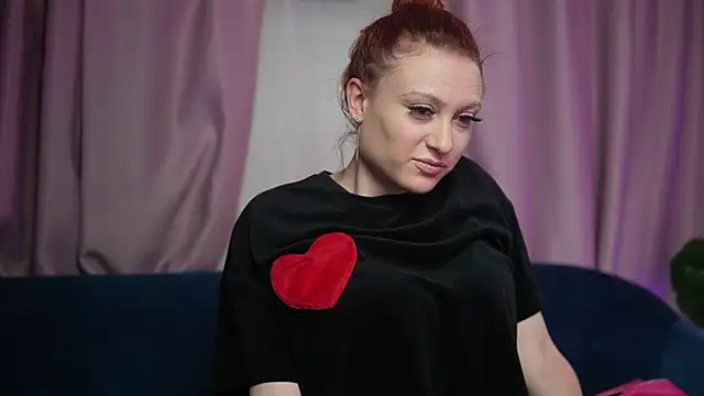 Snapshot of EvelynCandy chatting on May 24, 2026, 8:03 pm EvelynCandy online show from May 24, 2026, 8:03 pm