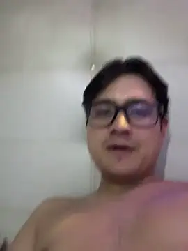 Snapshot of Danner-Alaia chatting on May 29, 2026, 8:01 am Danner-Alaia online show from May 29, 2026, 8:01 am