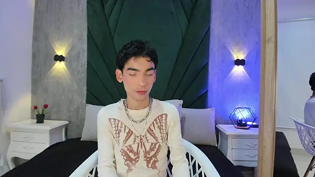 Andy vergara1 online show from May 14, 2026, 12:01 pm