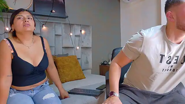 Luna and Jacksonn online show from July 2, 2026, 3:23 am