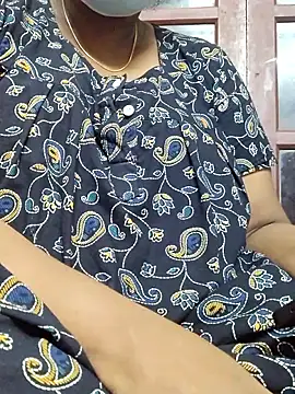 Snapshot of tamilkavitha123 chatting on May 18, 2026, 4:29 am tamilkavitha123 online show from May 18, 2026, 4:29 am
